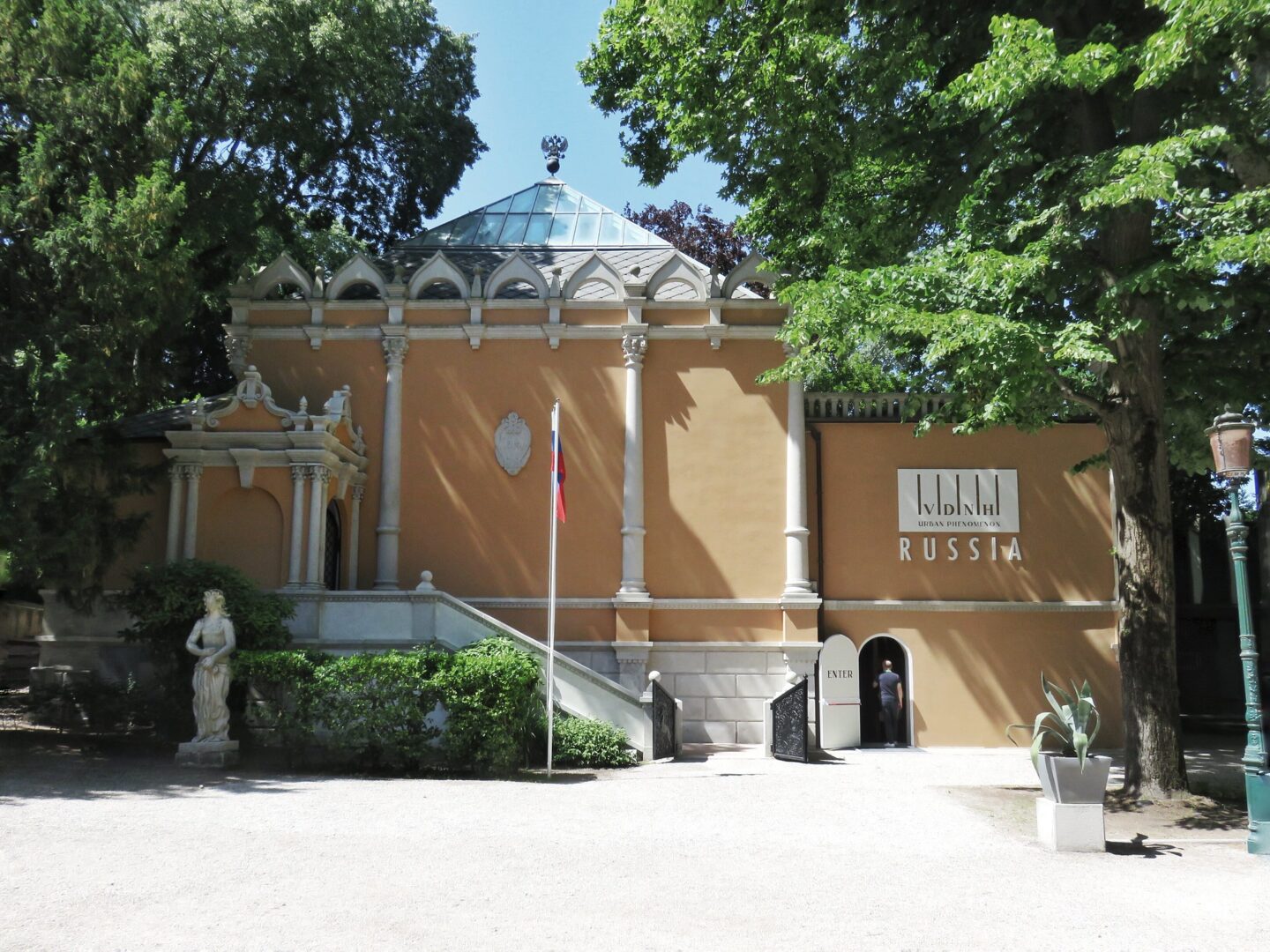 Die Kunst-Biennale Venedig ist wieder da, Russischer Pavillon, Giardini