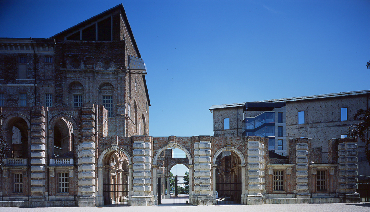 Castello di Rivoli, Museum für zeitgenössische Kunst, Neue Kunst in alten Gemäuern