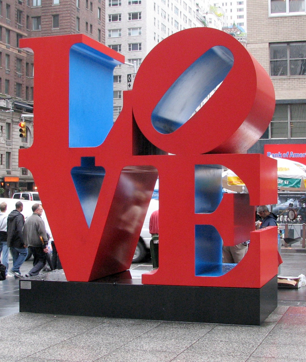 Robert Indiana, LOVE Skulptur in New York