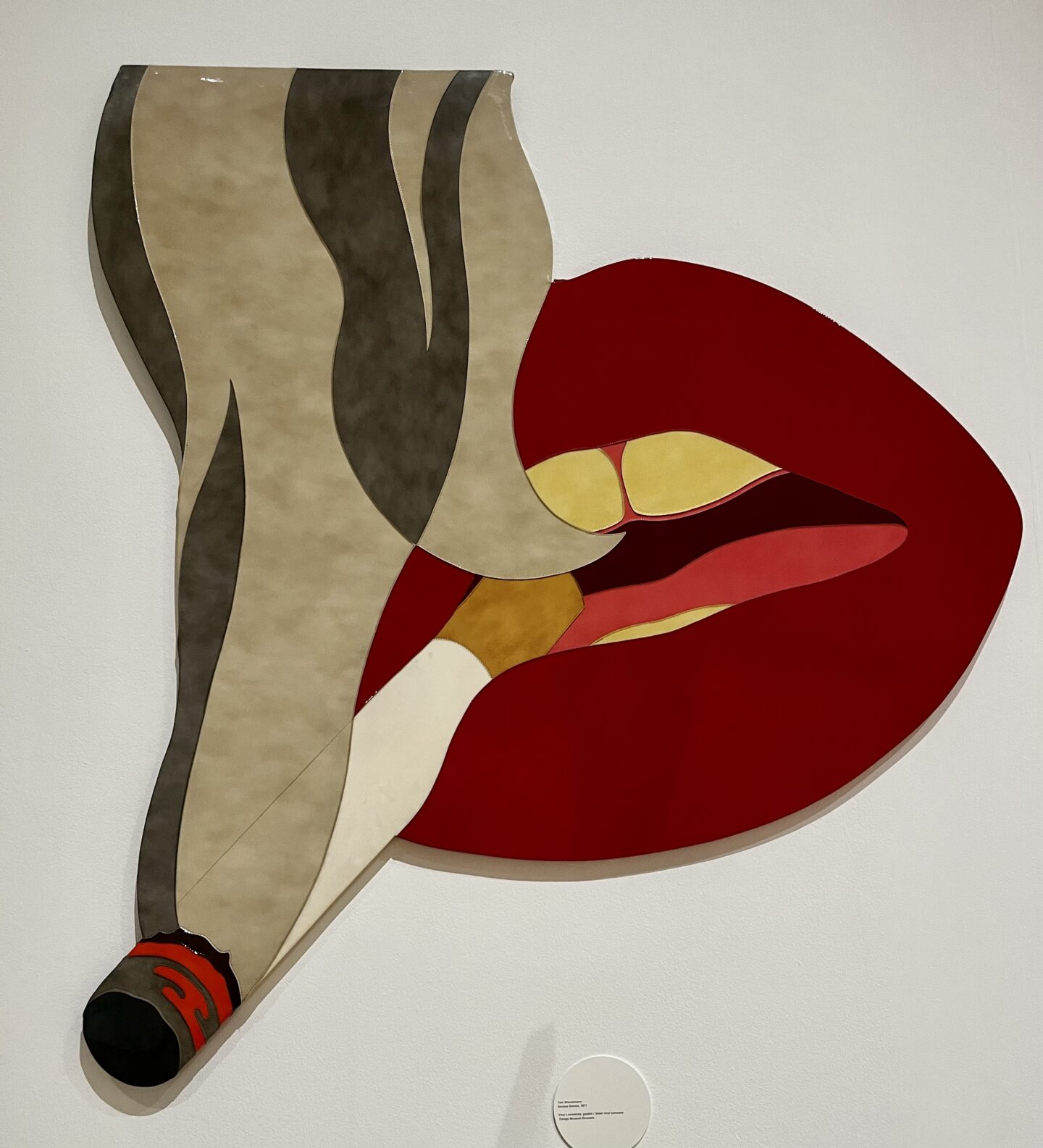 Tom Wesselmann, erotische rote Frauenlippen mit einer Zigarette, Plastic World, die aktuelle Ausstellung in der Schirn