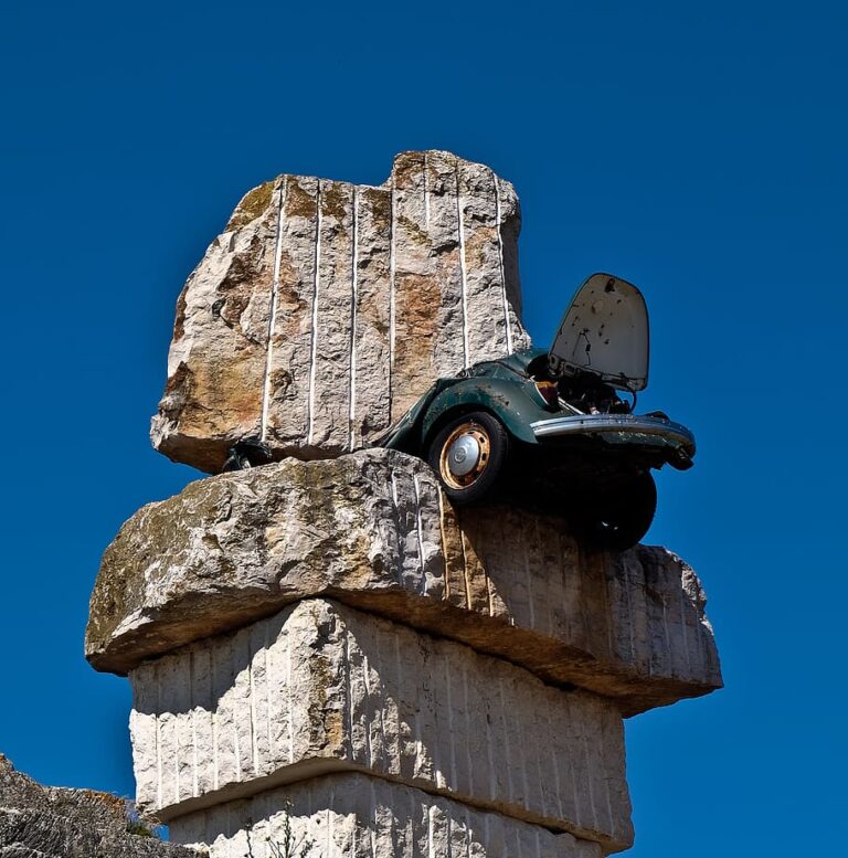 Himmelhoch und abgrundtief – Paradisos Skulpturenpark in Matera | Was kann Kunst