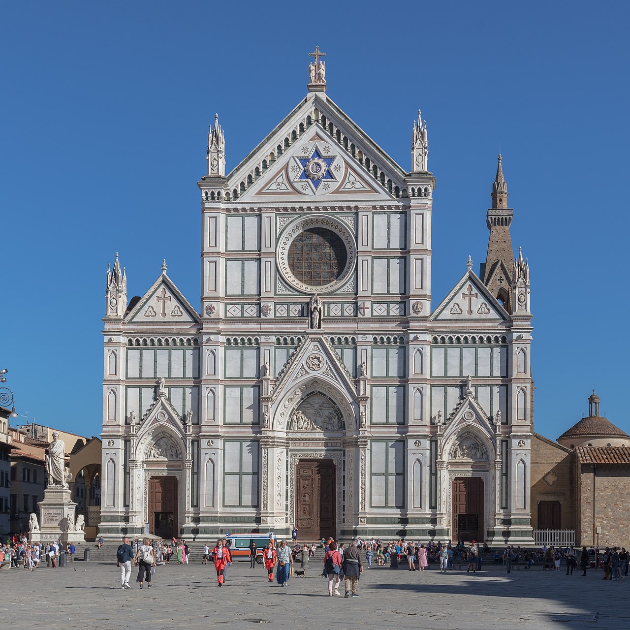 Das Stendhal Syndrom – Risiken und Nebenwirkungen beim Kunstgenuss
Santa Croce, Eingangsfassade, Florenz
