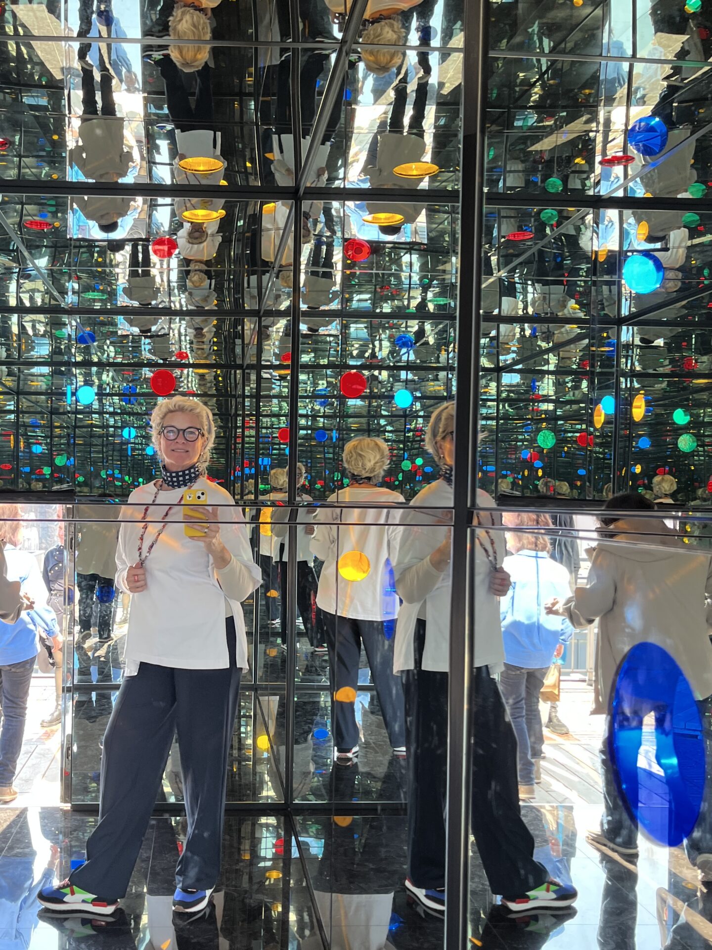Yayoi Kusama: Punkte die nie aufhören | Was kann Kunst Yayoi Kusama: Punkte die nie aufhören | Was kann Kunst